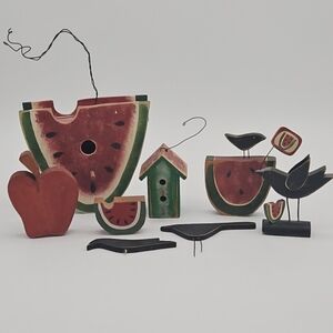 8 Pieces Wooden Fruit and Bird Decor Set